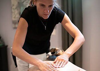 Clinic photo/Office of Dr. KIN &amp; MASSO