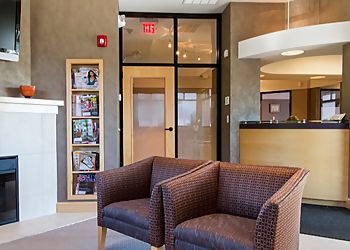 Clinic photo/Office of Dr. LARRY SCHMAKEL