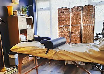 Clinic photo/Office of Dr. LIFE IS FOR LIVING WELL