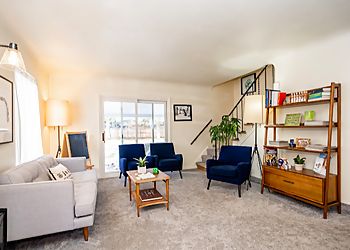 Clinic photo/Office of Dr. LINDSAY COMPTON