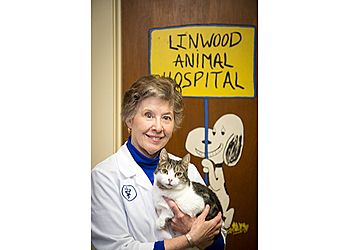 Clinic photo/Office of Dr. LINWOOD ANIMAL HOSPITAL