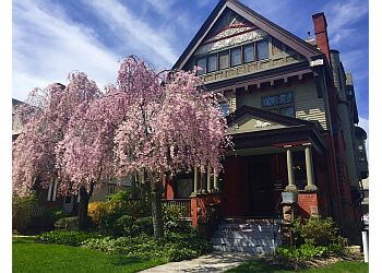 Clinic photo/Office of Dr. LISA ANLLO