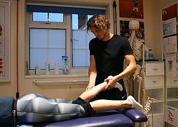 Clinic photo/Office of Dr. LONGLEVENS CHIROPRACTIC &amp; SPORTS INJURY CLINIC