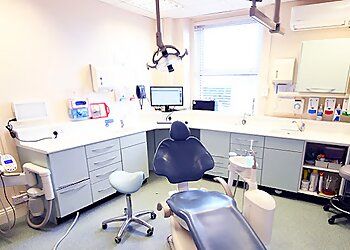 Clinic photo/Office of Dr. LONGWELL GREEN DENTAL &amp; IMPLANT CLINIC