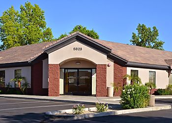 Clinic photo/Office of Dr. MAHESH S. MOKHASHI