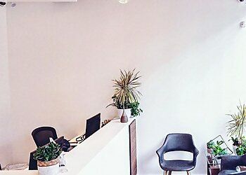 Clinic photo/Office of Dr. MAINLAND MASSAGE THERAPY BURNABY