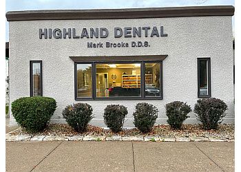 Clinic photo/Office of Dr. MARK BROOKS