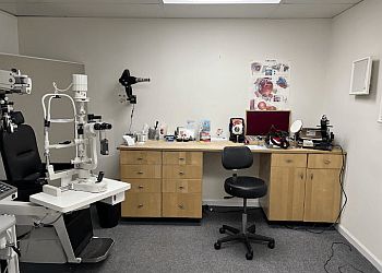 Clinic photo/Office of Dr. MARK E. GOLDBERG