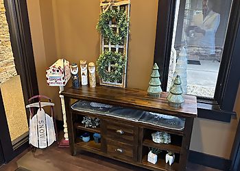 Clinic photo/Office of Dr. MARK F. STONER