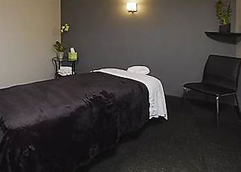 Clinic photo/Office of Dr. MASSAGE ADDICT