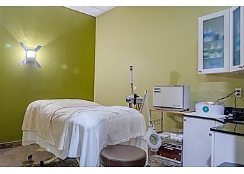 Clinic photo/Office of Dr. MASSAGELUXE PEMBROKE PINES