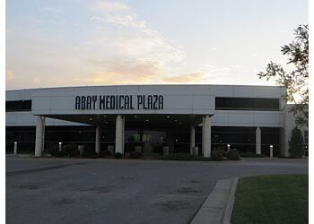 Clinic photo/Office of Dr. MATTHEW N. HENRY