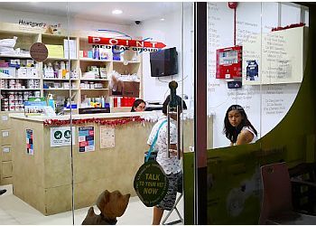 Clinic photo/Office of Dr. POINT VETERINARY SURGERY