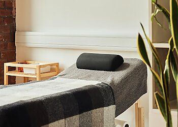 Clinic photo/Office of Dr. POINTS. CLINIC