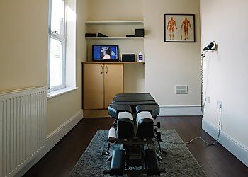 Clinic photo/Office of Dr. PORTLAND CHIROPRACTIC CLINIC LTD.