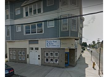 Clinic photo/Office of Dr. R. DANIEL DAVIS