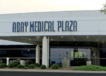 Clinic photo/Office of Dr. RAYMOND W. GRUNDMEYER III