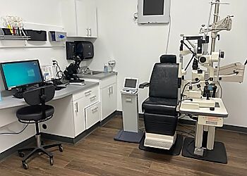 Clinic photo/Office of Dr. ROBERTO LUCCA