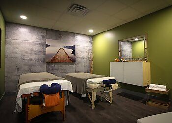 Clinic photo/Office of Dr. SOLUTION MASSAGE