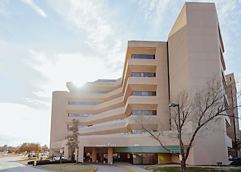 Clinic photo/Office of Dr. STEVEN V. RICHARDS
