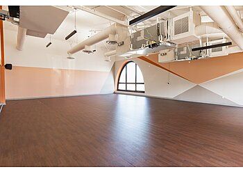 Clinic photo/Office of Dr. THE FOUNDRY THOUSAND OAKS