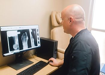 Clinic photo/Office of Dr. THOMAS CHAMBERS