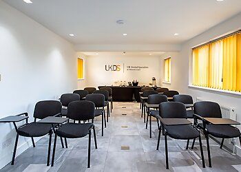 Clinic photo/Office of Dr. UK DENTAL SPECIALISTS