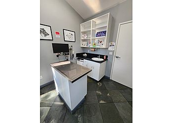 Clinic photo/Office of Dr. VALENCIA VETERINARY CENTER