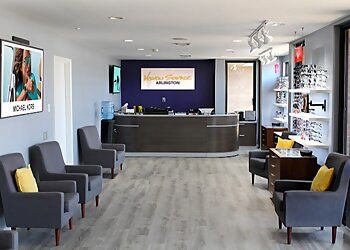 Clinic photo/Office of Dr. WILEY CURTIS