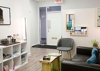 Clinic photo/Office of Dr. ZESTE DÉTENTE